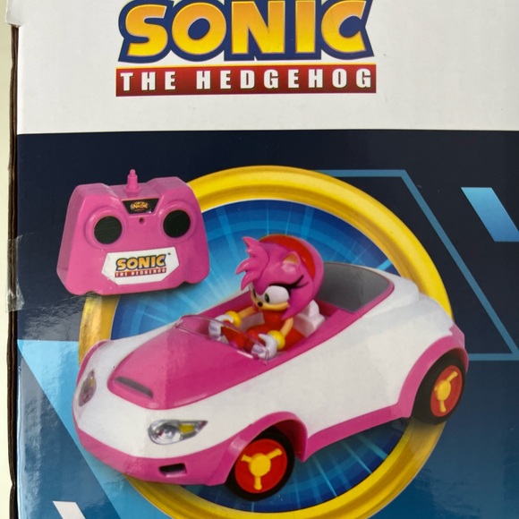 Sonic the Hedgehog Amy 2.4 GHZ Radio Controlled Car Toy Pink Team Racing NIB - Picture 2 of 13